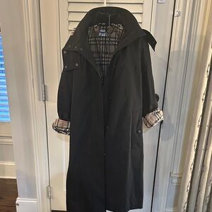 Burberry Black Trench Coat with Signature Check Interior